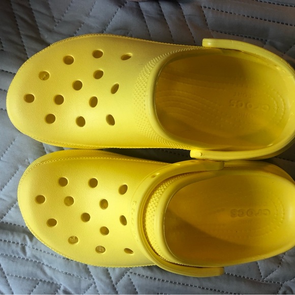 Crocs Adult Yellow Platform Clogs - Picture 1 of 3